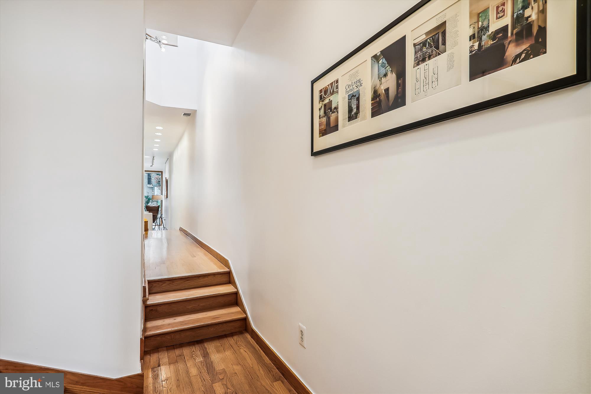125 12th Street Northeast Washington, DC 20002 - Photo 16 of 63 Foyer