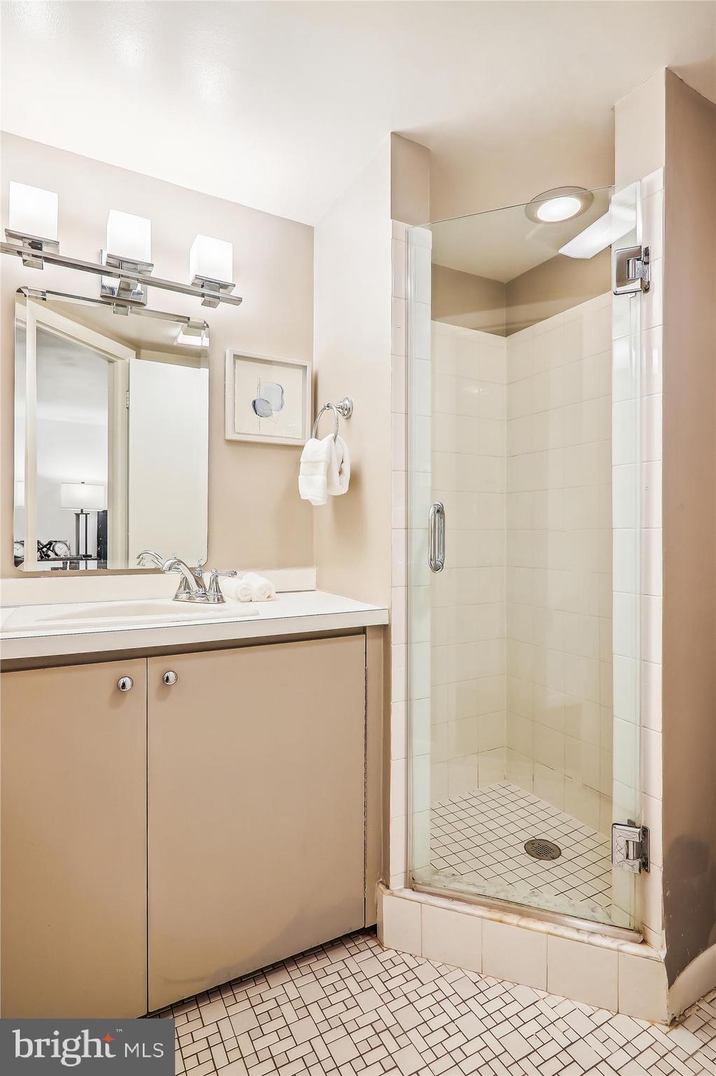 125 12th Street Northeast Washington, DC 20002 - Photo 54 of 63 Bath 4