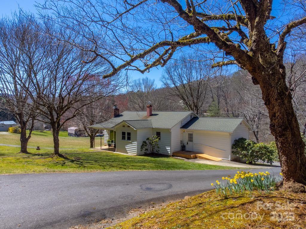 809 Locust Crk Road Sylva, NC 28779 - Photo 2 of 47 Gallery Image 2