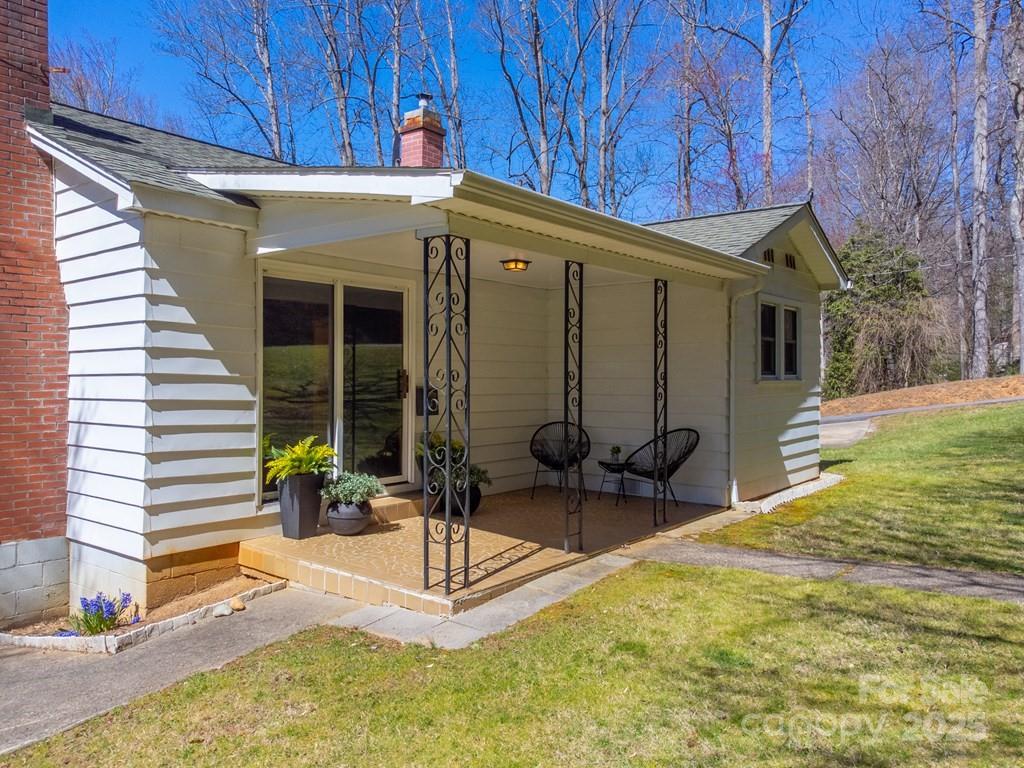 809 Locust Crk Road Sylva, NC 28779 - Photo 5 of 47 Gallery Image 5