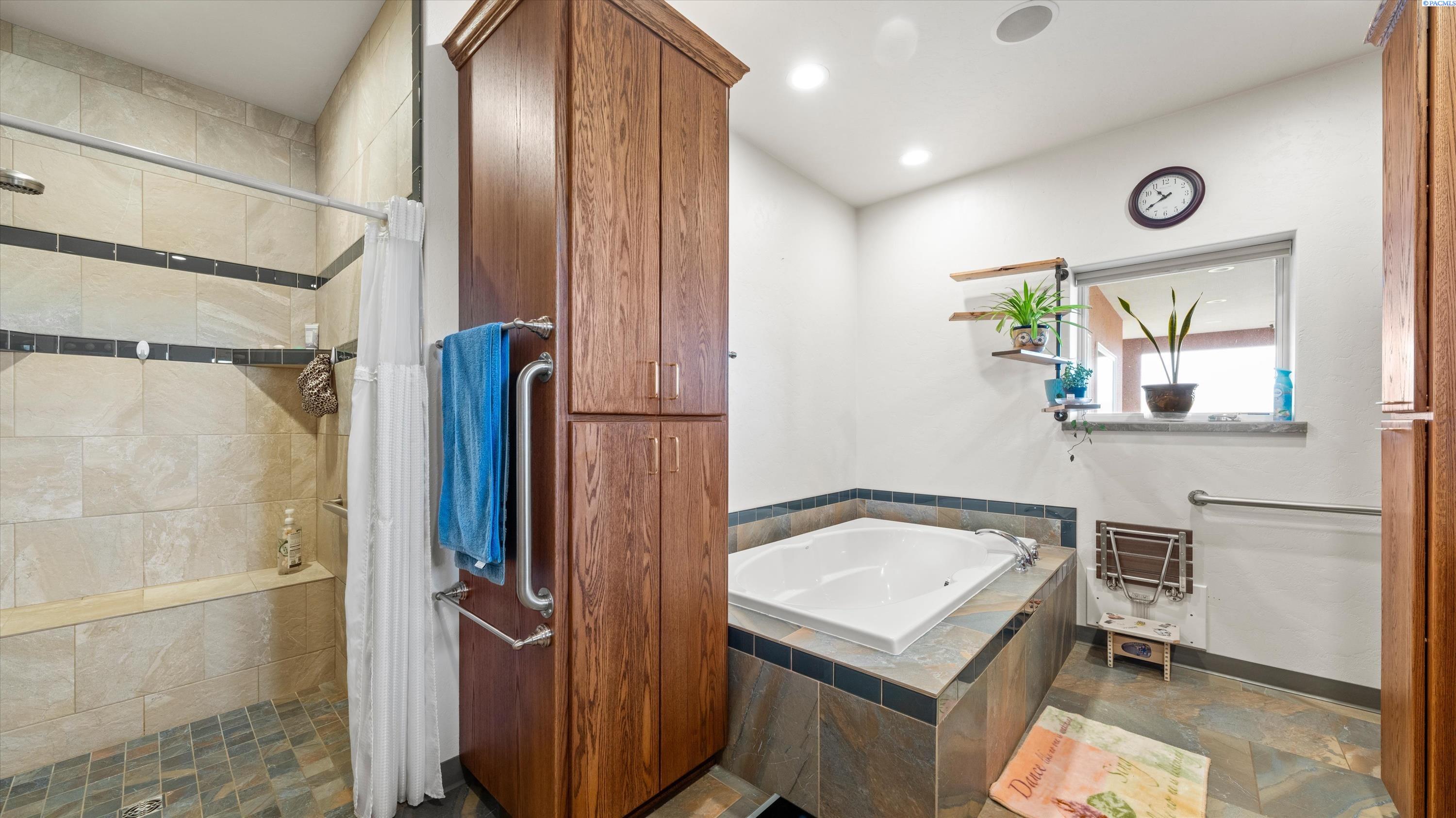 27446 North Case Road Prosser, WA 99350 - Photo 38 of 50 Gallery Image 38