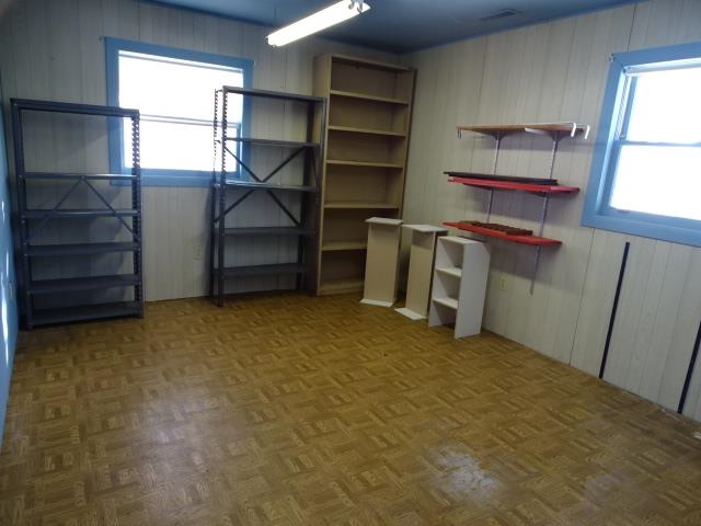 2104 West Middlebury Road Freeport, IL 61032 - Photo 4 of 23 Gallery Image 4