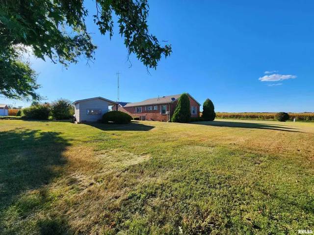 $189,900 | 325 Butler Road, Harrisburg, IL 62946