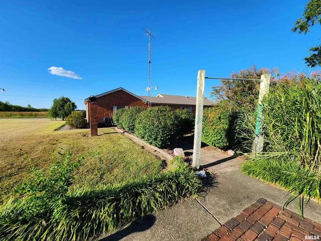 $189,900 | 325 Butler Road, Harrisburg, IL 62946