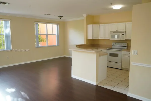 $1,900 | 4404 Southwest 160th Avenue, Unit 825, Miramar, FL 33027