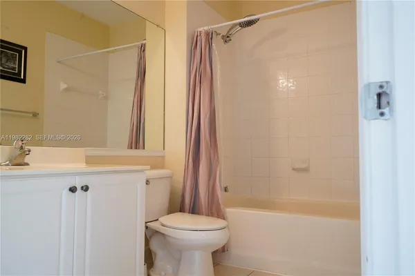 $1,900 | 4404 Southwest 160th Avenue, Unit 825, Miramar, FL 33027