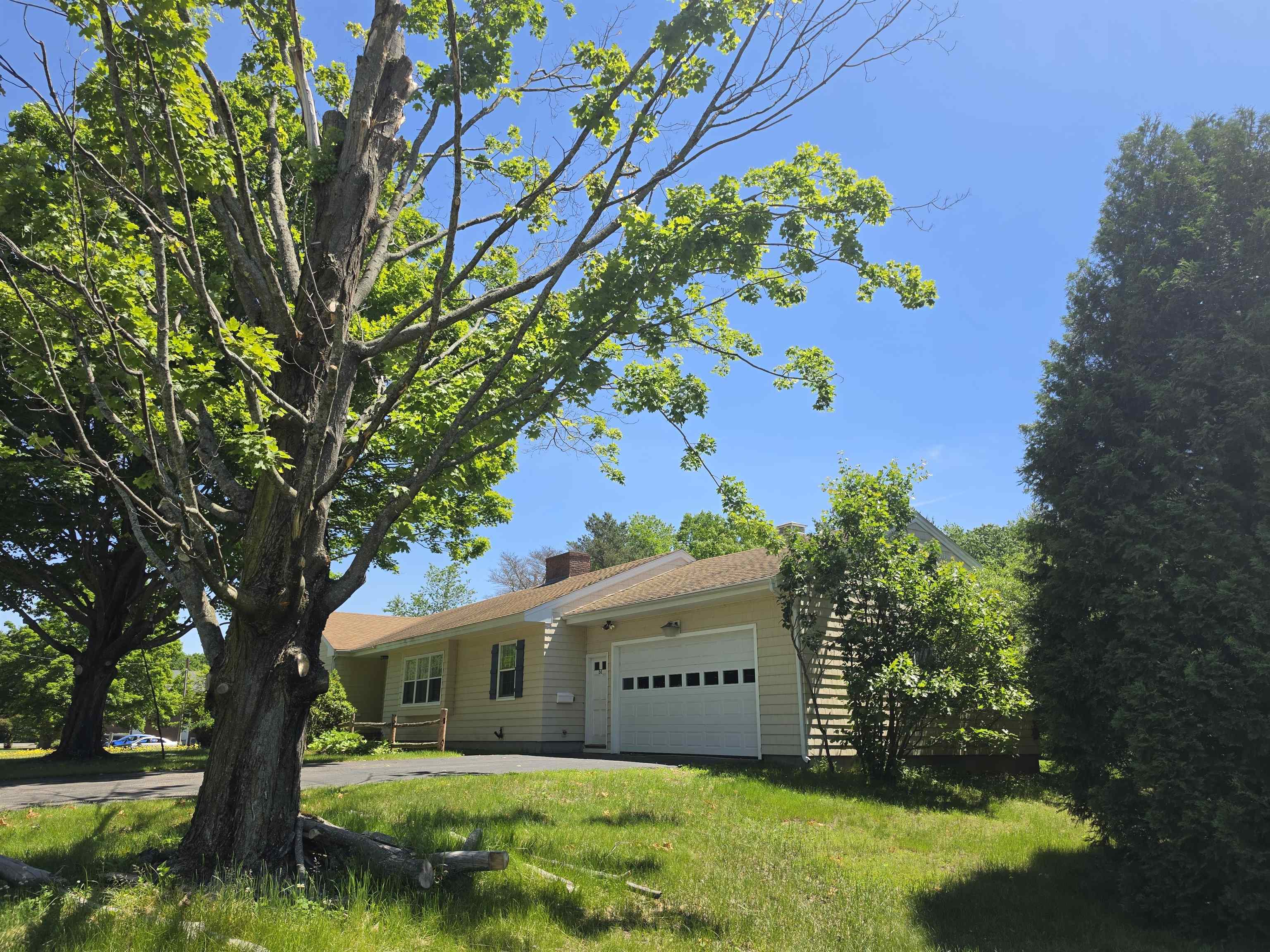 51 Eastern Avenue Rochester, NH 03867 - Photo 1 of 45
