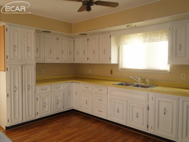 8071 Rathbun Road Birch Run, MI 48415 - Photo 3 of 12 21373285-2.JPG