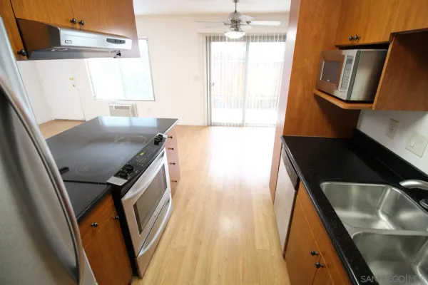 $2,000 | 9574 Carroll Canyon Road, Unit 153, San Diego, CA 92126