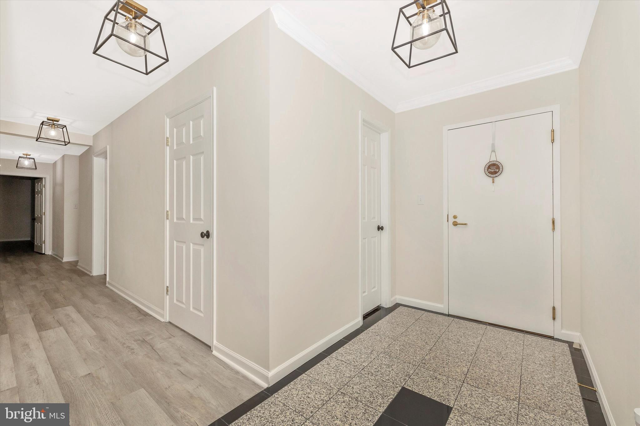 102 Mercer Court, Unit 25 6 Frederick, MD 21701 - Photo 2 of 56