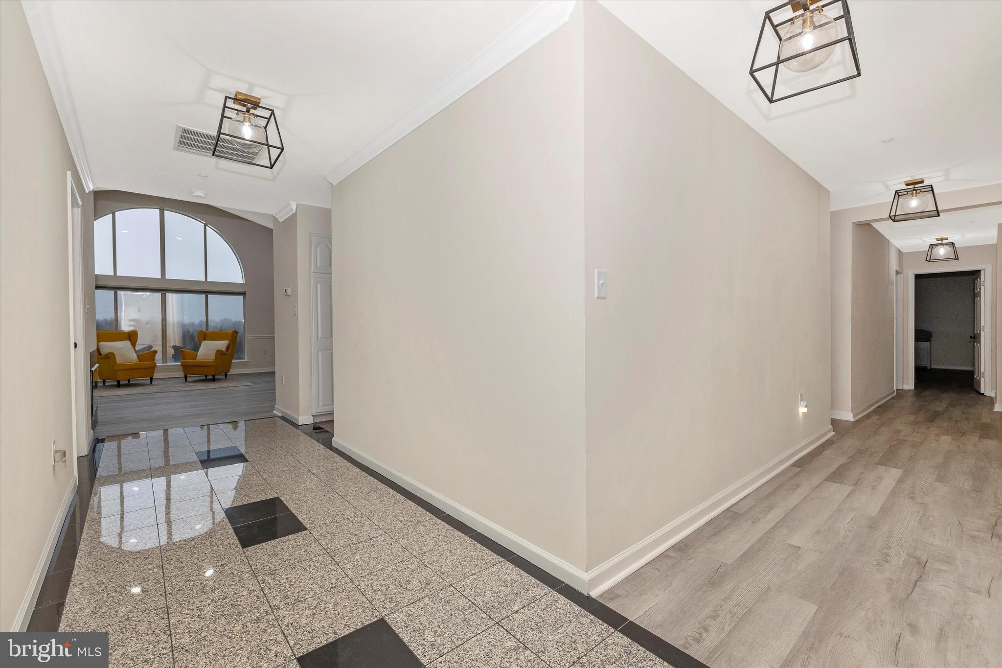 102 Mercer Court, Unit 25 6 Frederick, MD 21701 - Photo 3 of 56