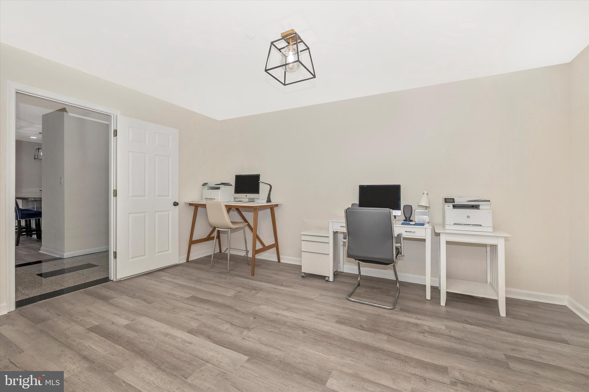 102 Mercer Court, Unit 25 6 Frederick, MD 21701 - Photo 5 of 56