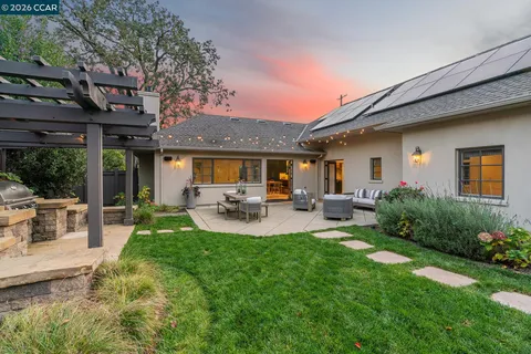 $4,100,000 | 910 Carl Road, Lafayette, CA 94549