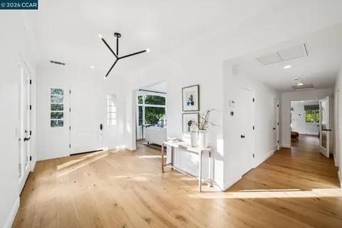 $4,100,000 | 910 Carl Road, Lafayette, CA 94549