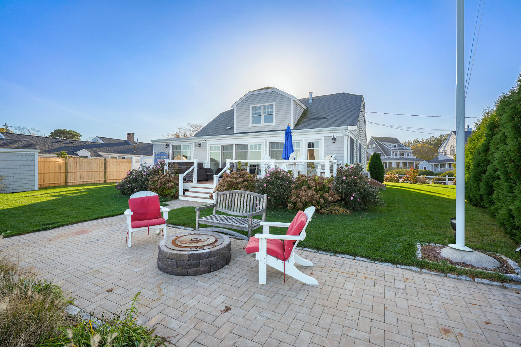 90 Bay Shore Road Hyannis, MA 02601 - Photo 8 of 33 DSC09530