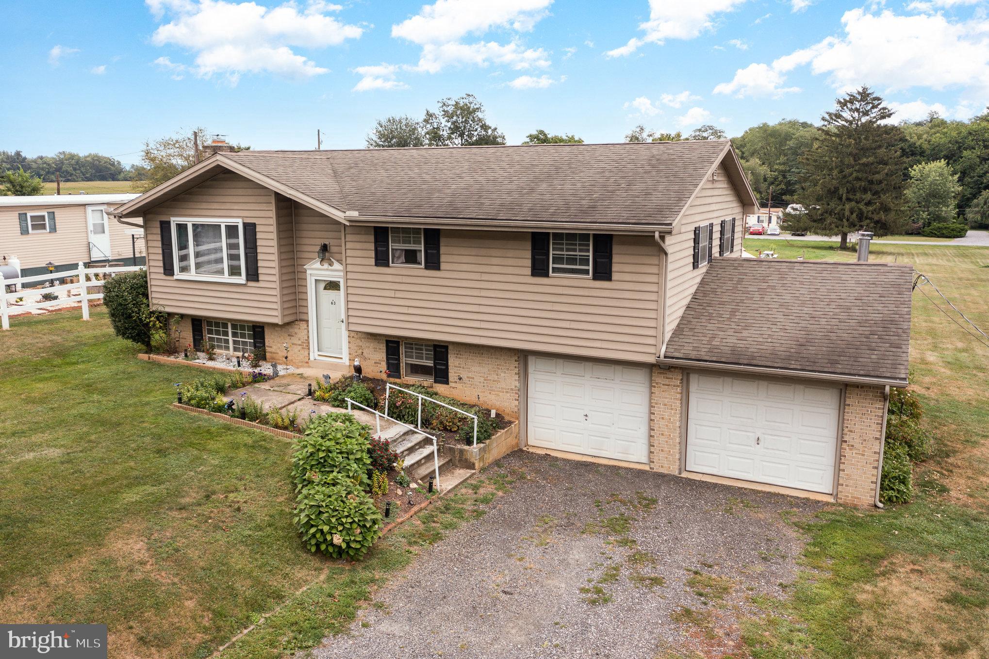 63 Conrad Road Carlisle, PA 17015 - Photo 5 of 43