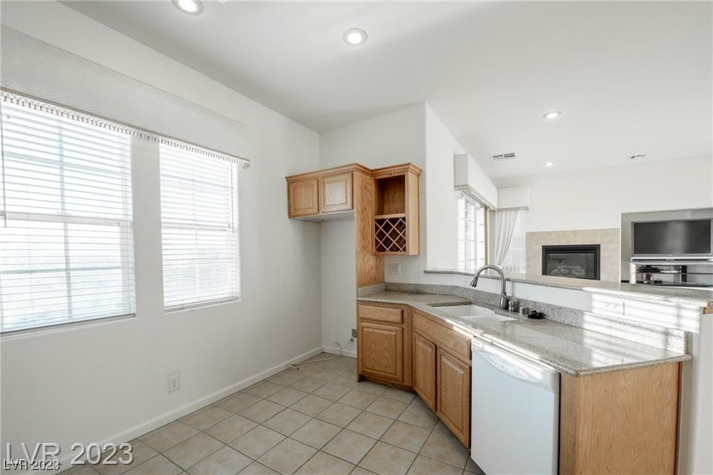 2443 Kaymin Ridge Road Henderson, NV 89052 - Photo 9 of 31