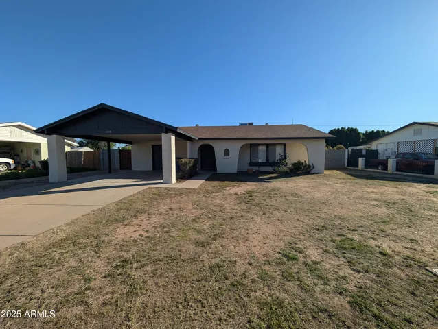 $1,800 | 1709 West Posada Avenue, Mesa, AZ 85202
