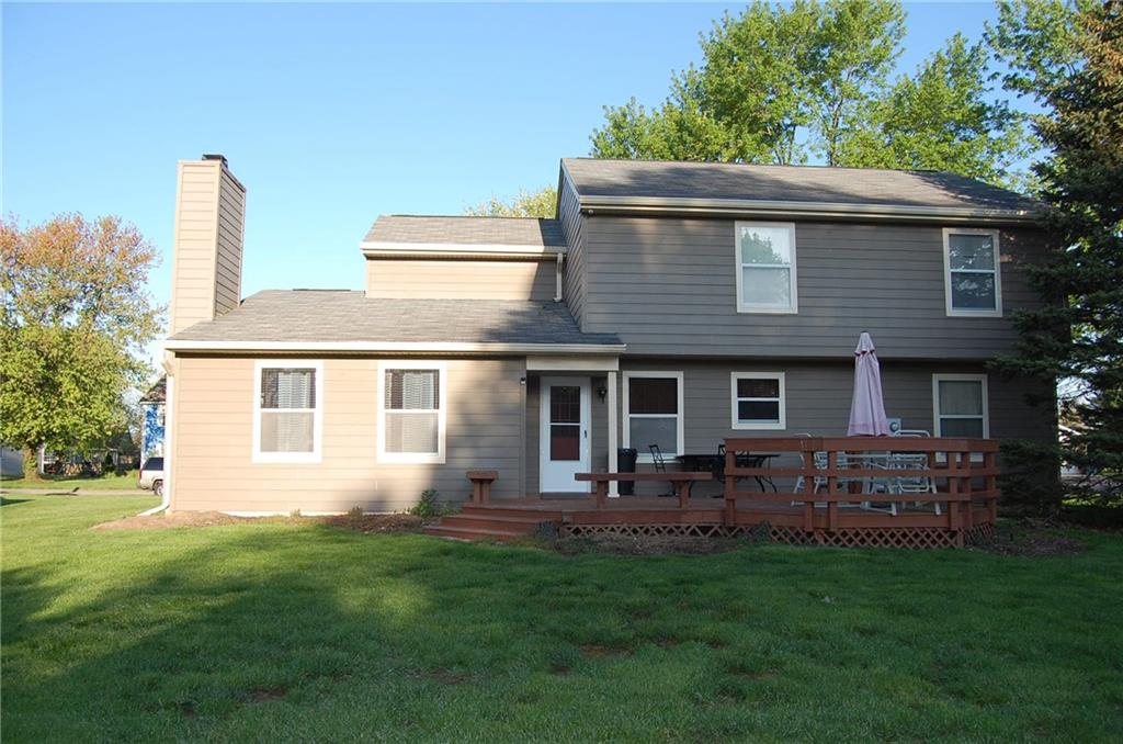 8521 Castle Ridge Lane Indianapolis, IN 46256 - Photo 3 of 25 Gallery Image 3