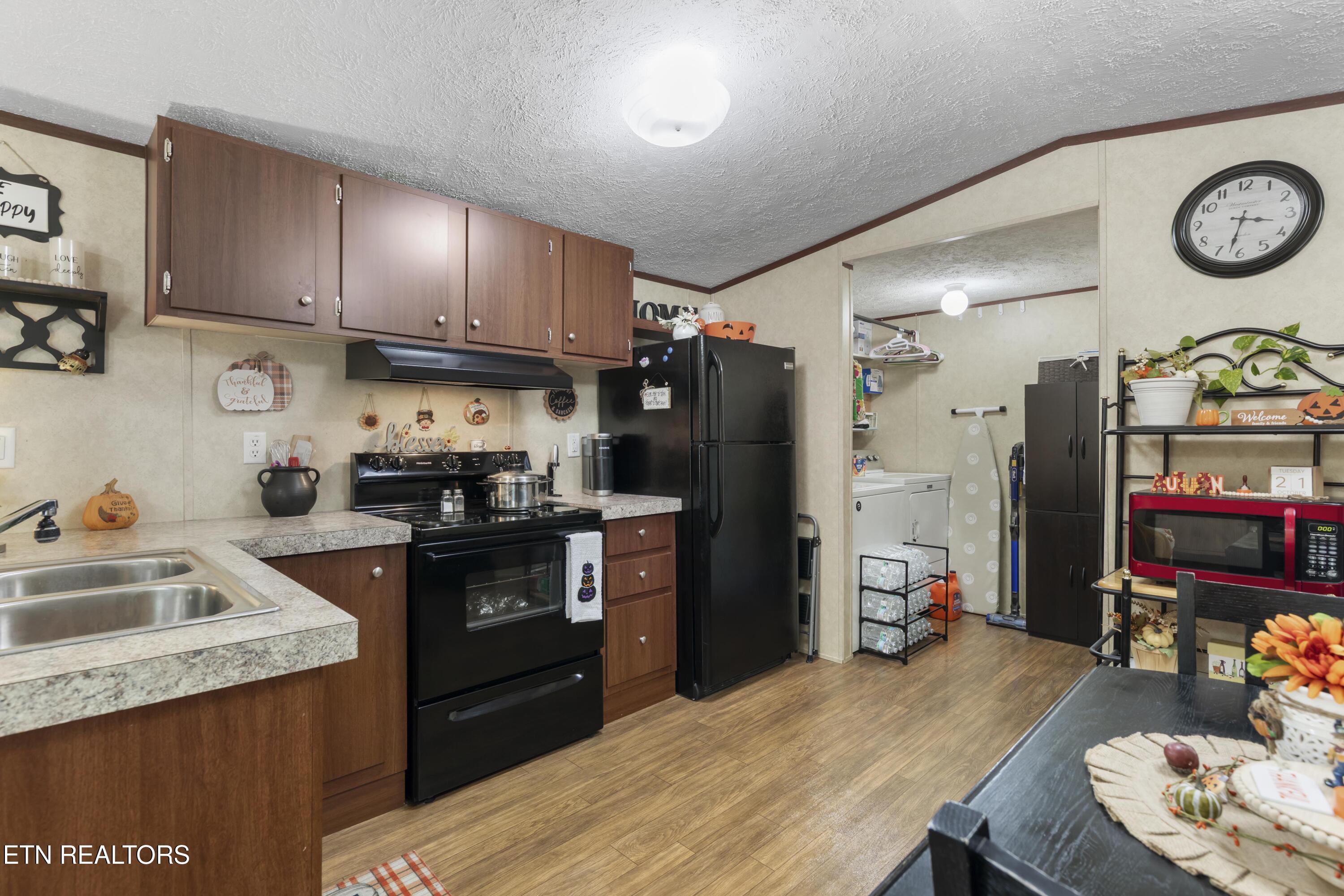 221 Sinnamon Lane Rutledge, TN 37861 - Photo 21 of 40 030A0042