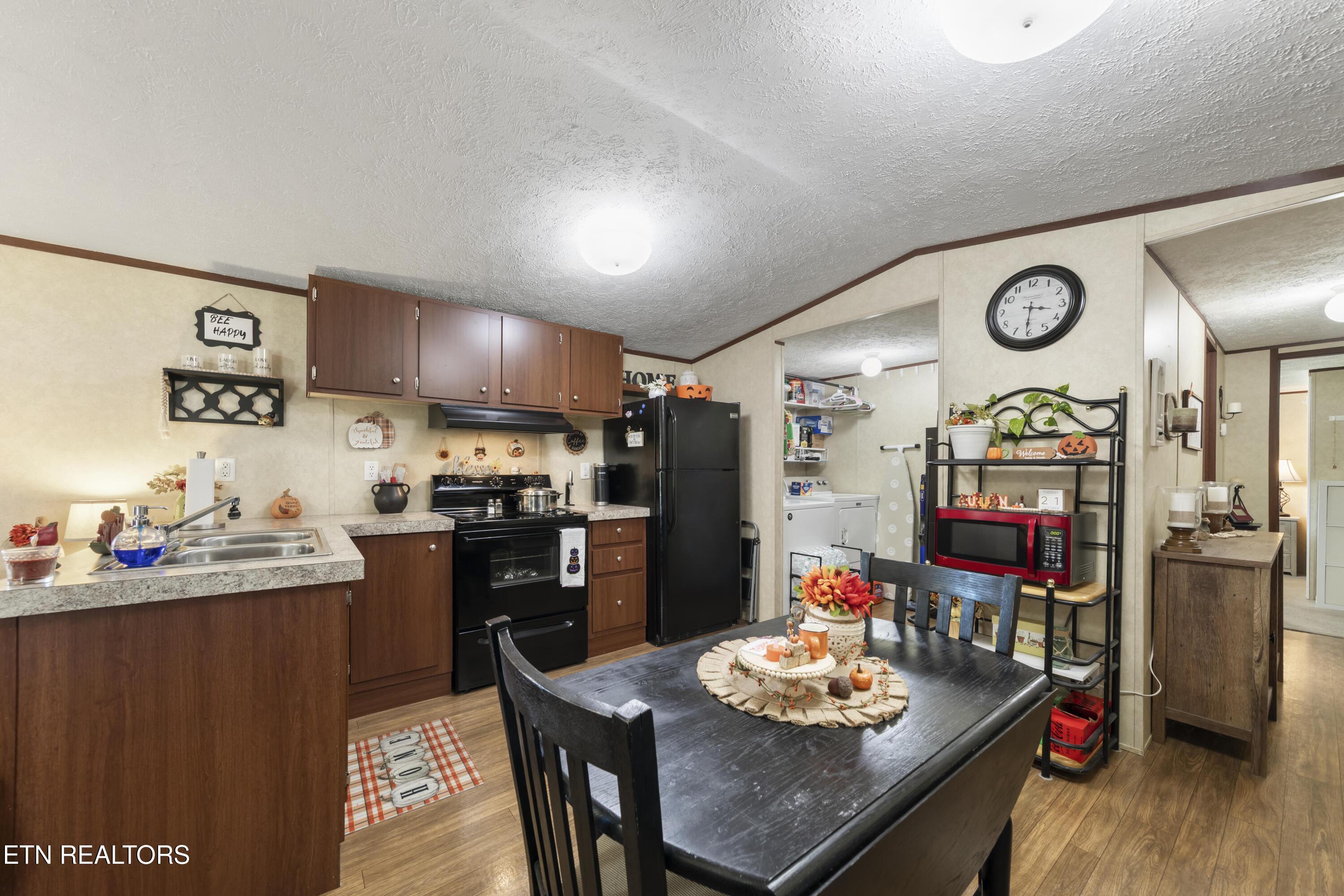 221 Sinnamon Lane Rutledge, TN 37861 - Photo 23 of 40 030A0031