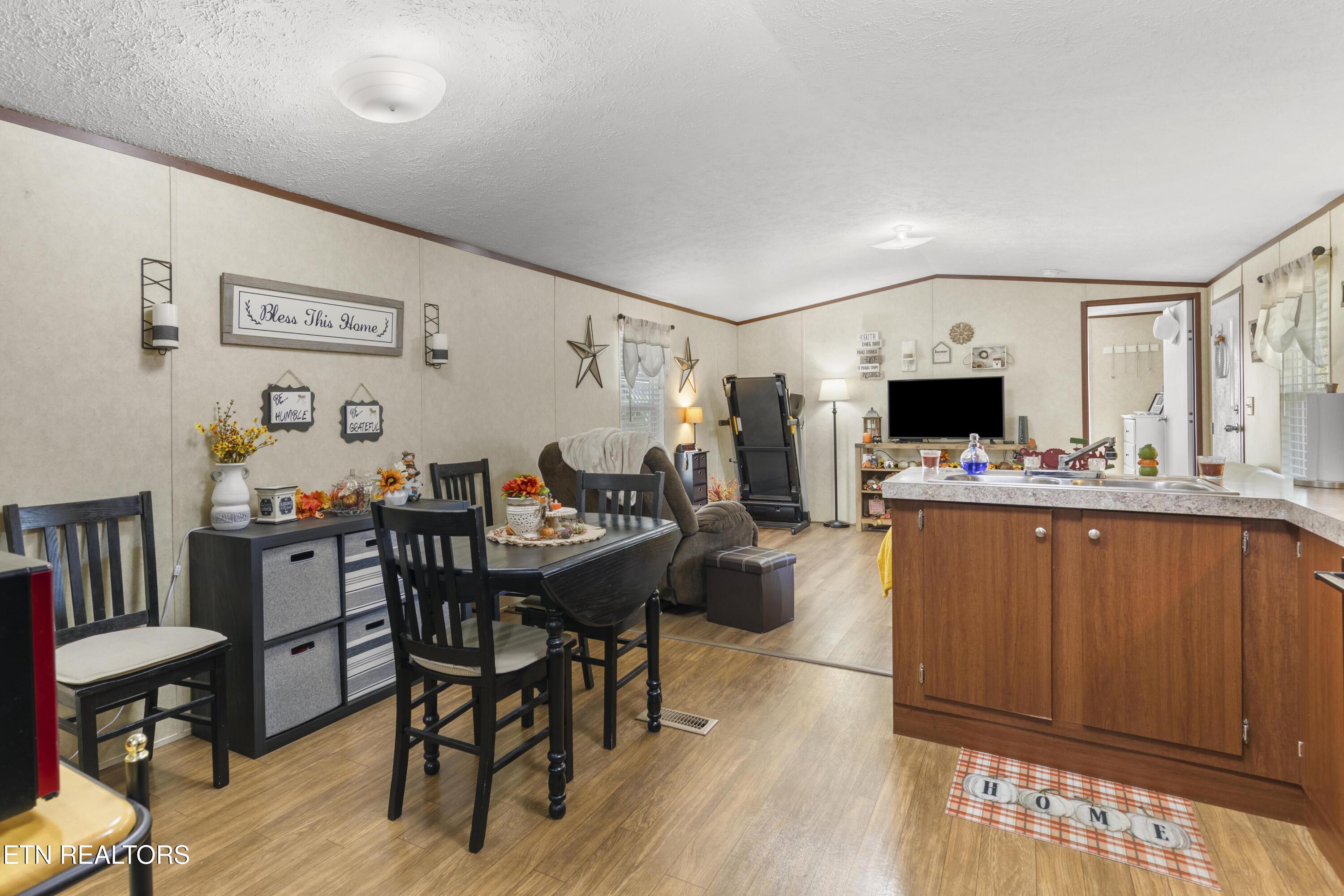 221 Sinnamon Lane Rutledge, TN 37861 - Photo 24 of 40 030A0083