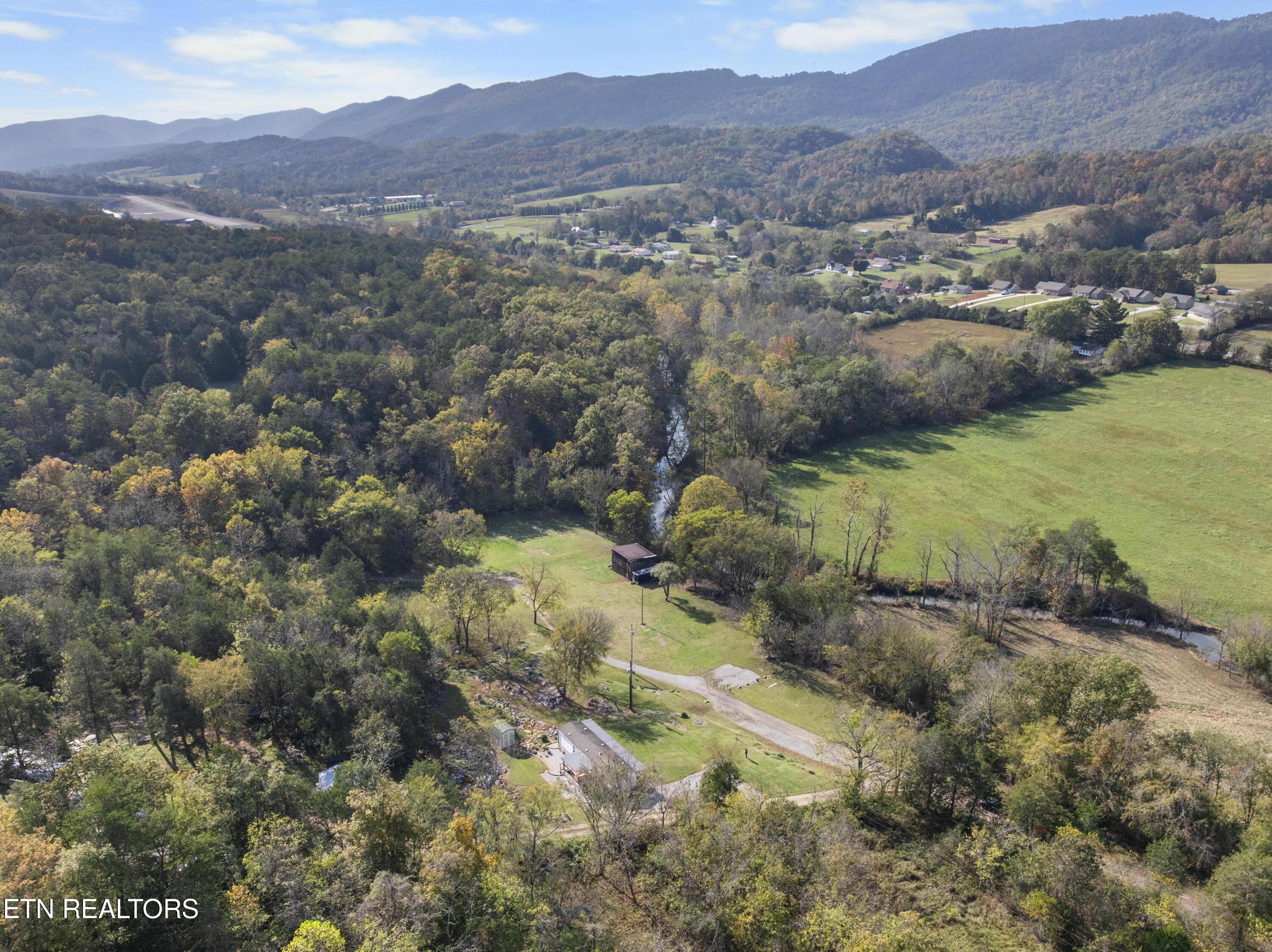221 Sinnamon Lane Rutledge, TN 37861 - Photo 35 of 40 DJI_0557