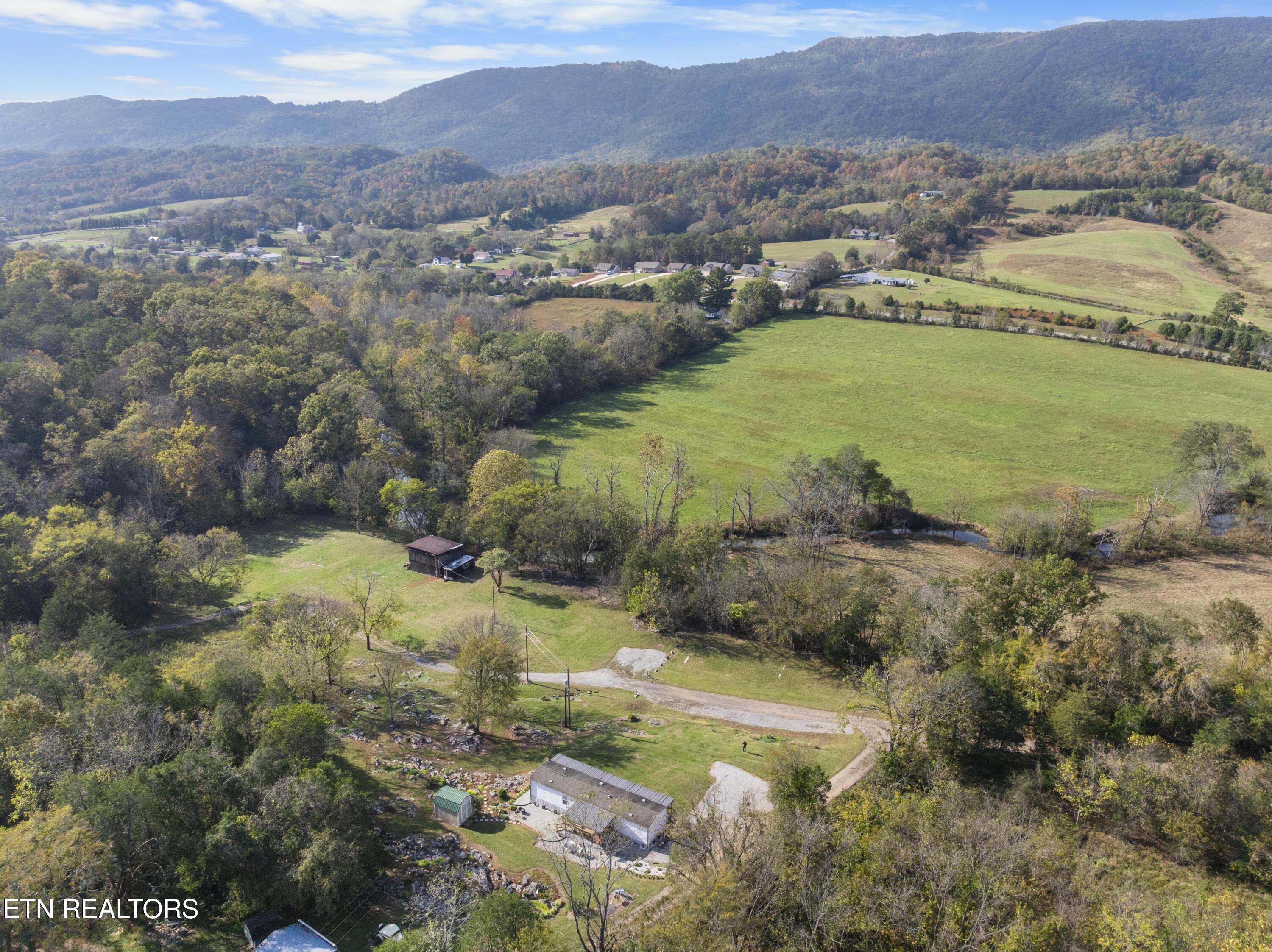 221 Sinnamon Lane Rutledge, TN 37861 - Photo 38 of 40 DJI_0567