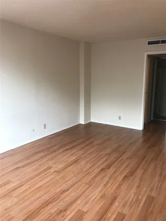 $1,375 | 1800 Lavaca Street, Unit 310, Austin, TX 78701