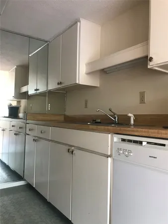 $1,375 | 1800 Lavaca Street, Unit 310, Austin, TX 78701