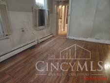 622 Riddle Road Cincinnati, OH 45220 - Photo 10 of 33 Gallery Image 10