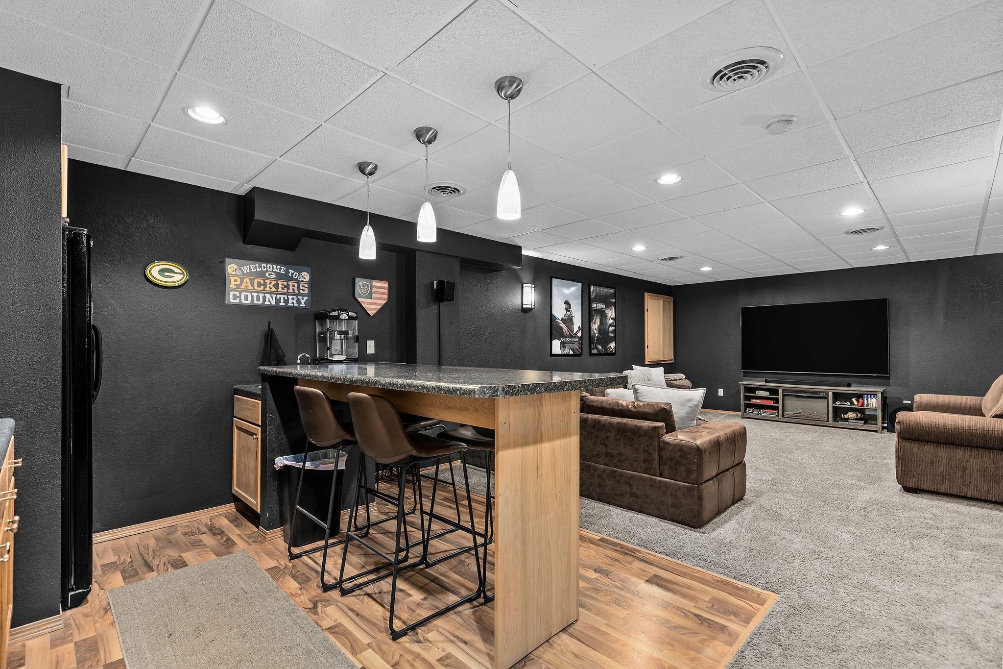 W5546 Mutzy Way Appleton, WI 54915 - Photo 33 of 66