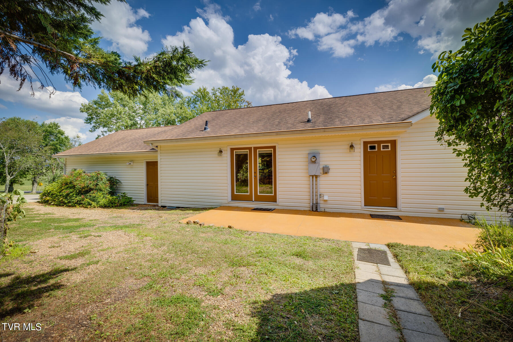 1925 Old Stage Road Greeneville, TN 37745 - Photo 33 of 41 032