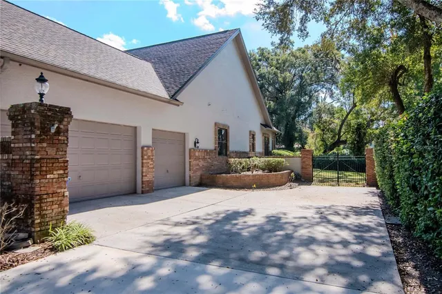 $875,000 | 4511 Country Gate Court, Valrico, FL 33596