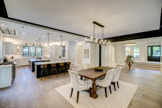 $1,795,000 | 809 5th Street North, Stillwater, MN 55082