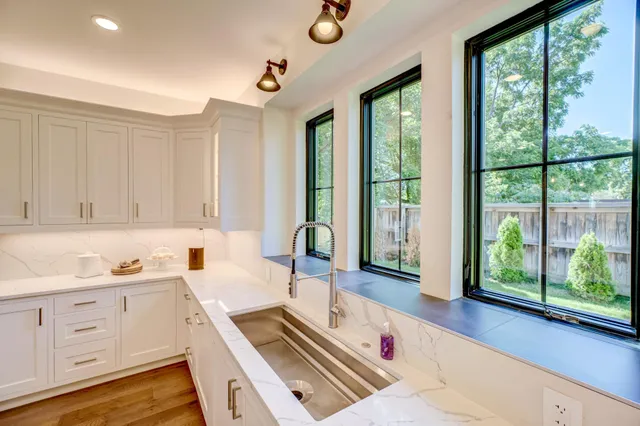 $1,795,000 | 809 5th Street North, Stillwater, MN 55082