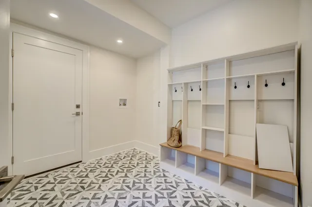 $1,795,000 | 809 5th Street North, Stillwater, MN 55082