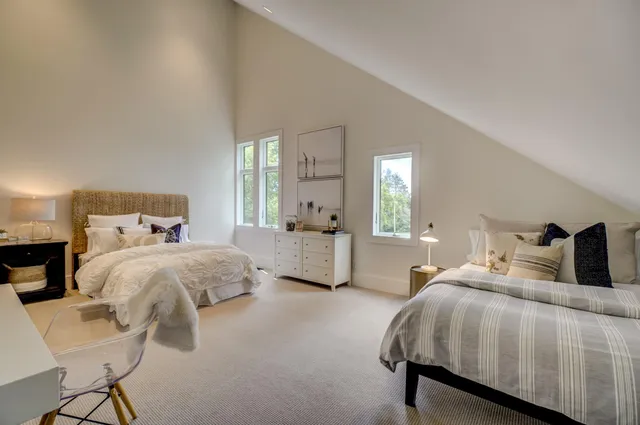 $1,795,000 | 809 5th Street North, Stillwater, MN 55082