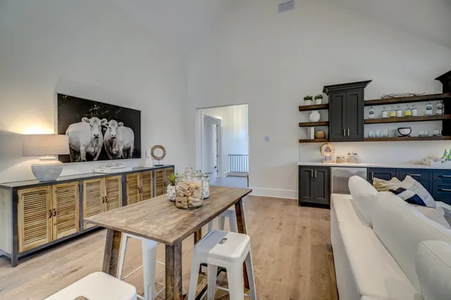 $1,795,000 | 809 5th Street North, Stillwater, MN 55082