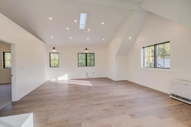 $1,795,000 | 809 5th Street North, Stillwater, MN 55082