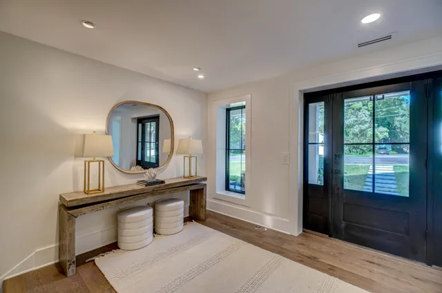 $1,795,000 | 809 5th Street North, Stillwater, MN 55082