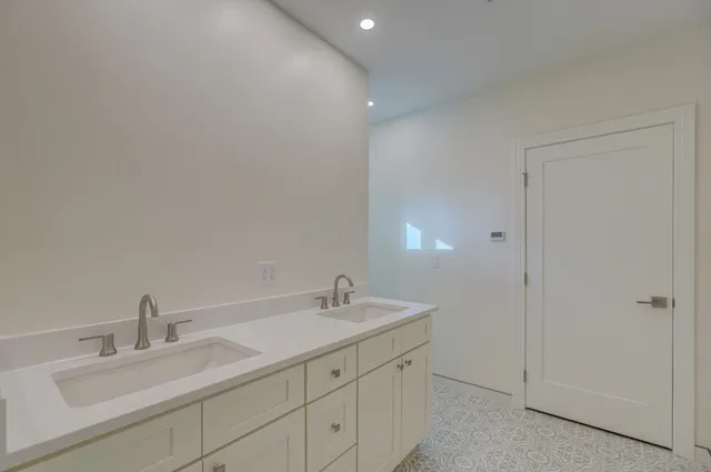 $1,795,000 | 809 5th Street North, Stillwater, MN 55082