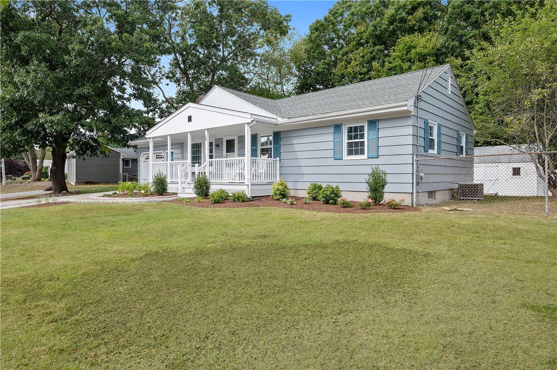 18 Spencer Road Smithfield, RI 02828 - Photo 3 of 25