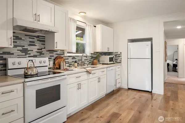 $585,000 | 5115 South Roxbury Street, Seattle, WA 98118