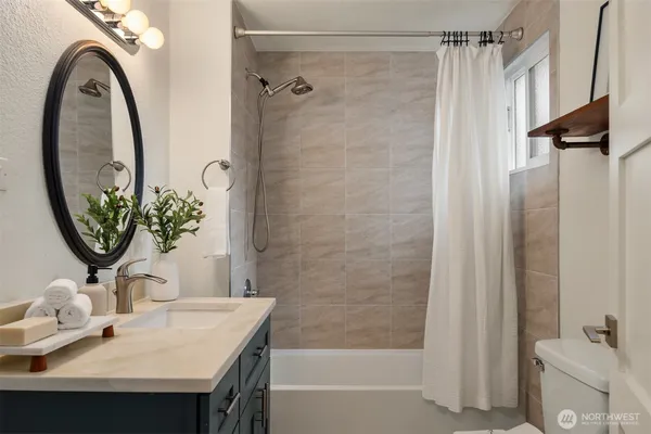 $585,000 | 5115 South Roxbury Street, Seattle, WA 98118