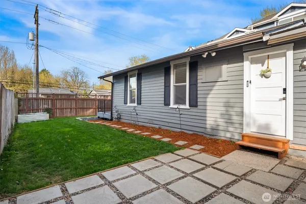 $585,000 | 5115 South Roxbury Street, Seattle, WA 98118