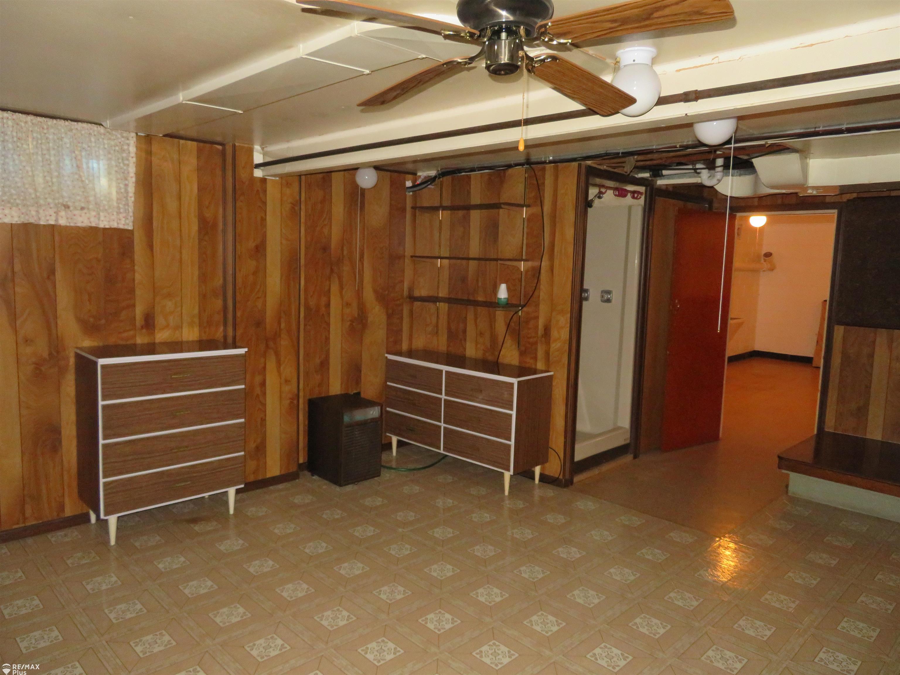 5095 Jackson Road Flint, MI 48506 - Photo 25 of 34 50092893-24.JPG