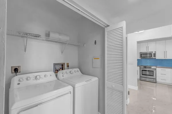 $349,000 | 3020 Northeast 32nd Avenue, Unit 905, Fort Lauderdale, FL 33308