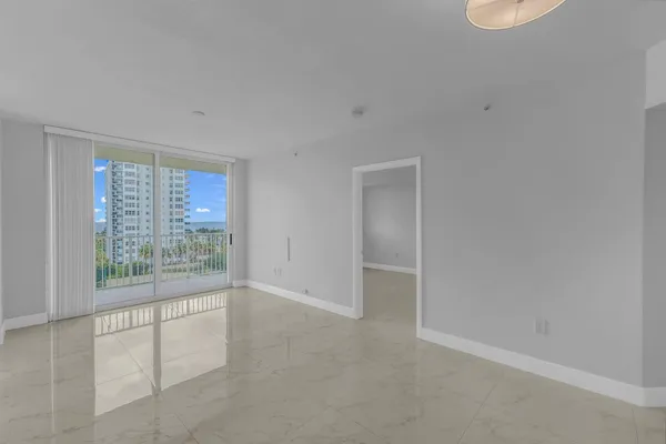 $349,000 | 3020 Northeast 32nd Avenue, Unit 905, Fort Lauderdale, FL 33308