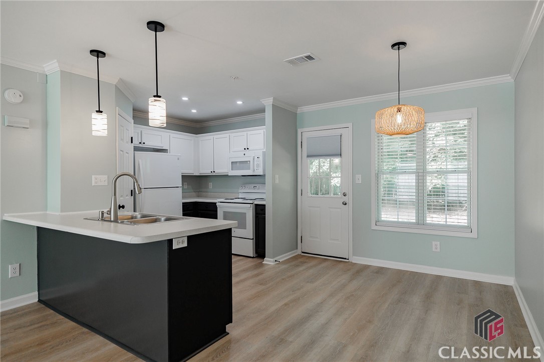 637 Huntington Road, Unit 2 Athens, GA 30606 - Photo 2 of 23